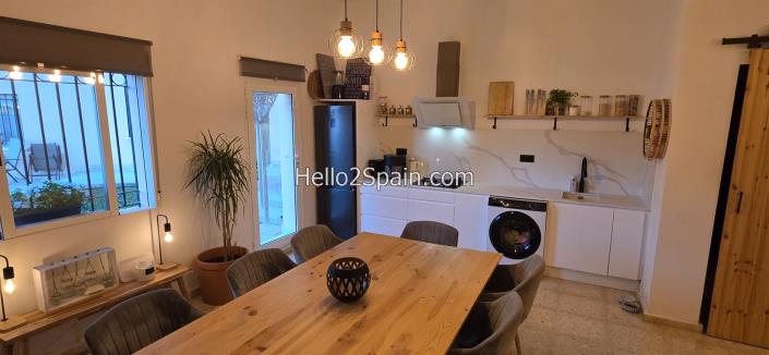 Image No.5-4 Bed Townhouse for sale