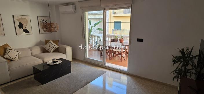 Image No.12-4 Bed Townhouse for sale