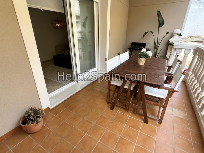 Image No.17-4 Bed Townhouse for sale