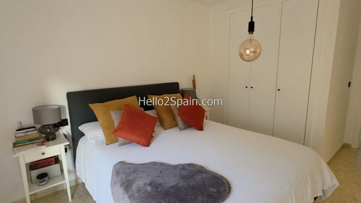 Image No.25-4 Bed Townhouse for sale