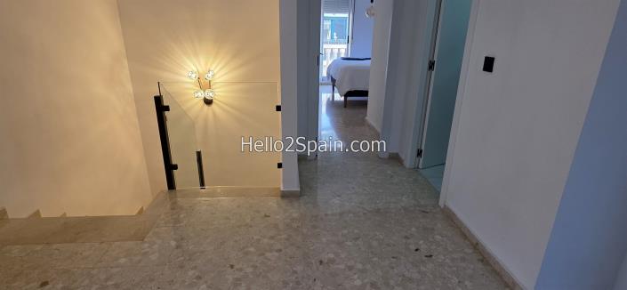 Image No.30-4 Bed Townhouse for sale