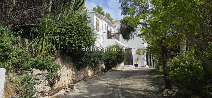 Image No.10-4 Bed Country House for sale