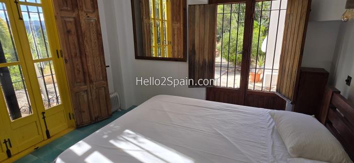 Image No.38-4 Bed Country House for sale