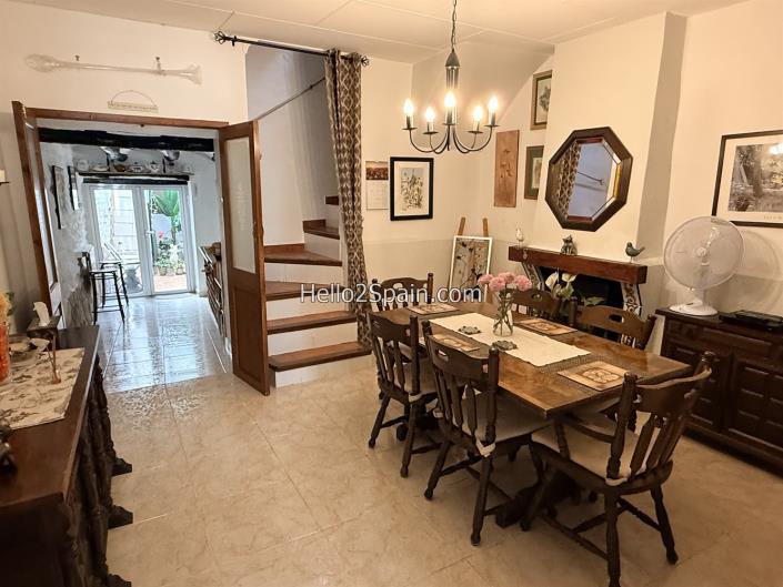 Image No.7-4 Bed Townhouse for sale