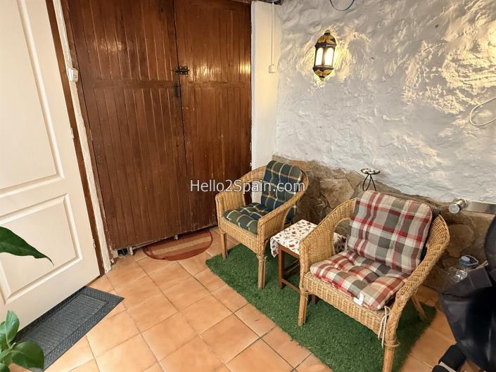 Image No.13-4 Bed Townhouse for sale