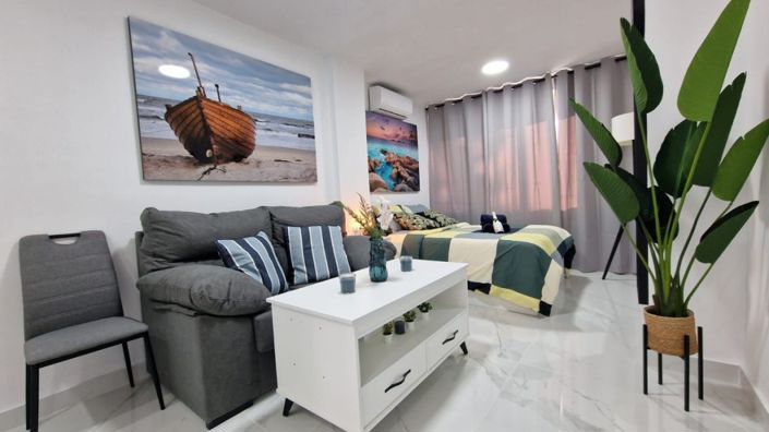Image No.1-Studio for sale