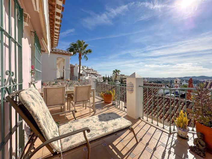 Image No.1-3 Bed Townhouse for sale