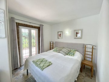 bedroom (4)