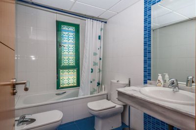 bathroom (2)