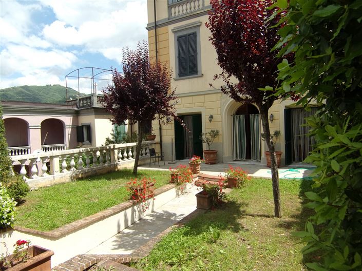 Image No.5-3 Bed Property for sale