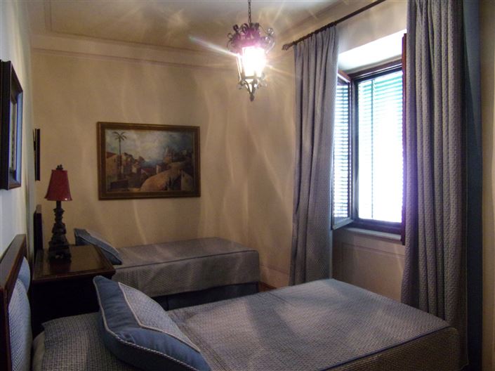 Image No.14-3 Bed Property for sale