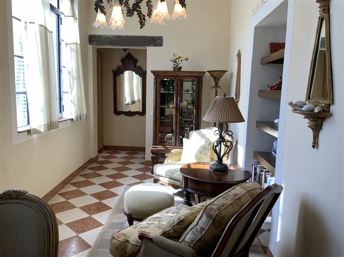 Image No.8-3 Bed Property for sale