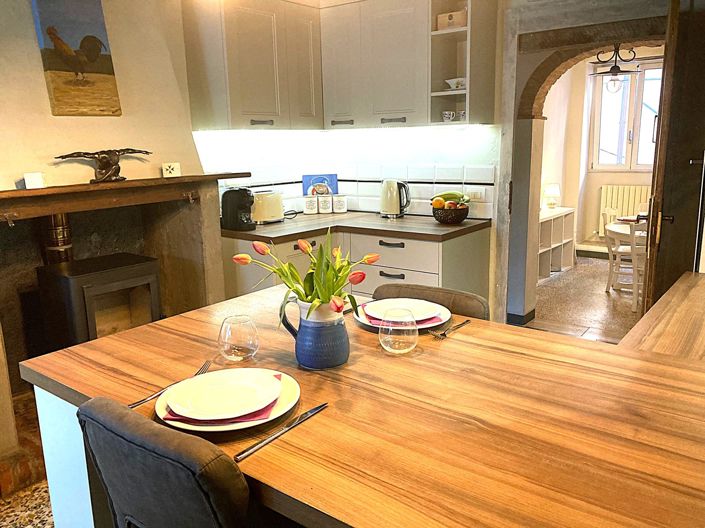 Image No.7-2 Bed Property for sale