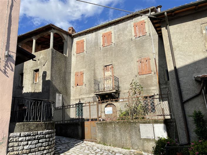 Image No.13-4 Bed House for sale