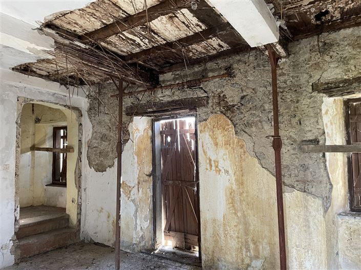 Image No.18-4 Bed House for sale