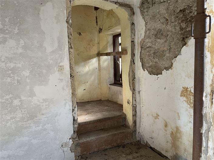 Image No.23-4 Bed House for sale