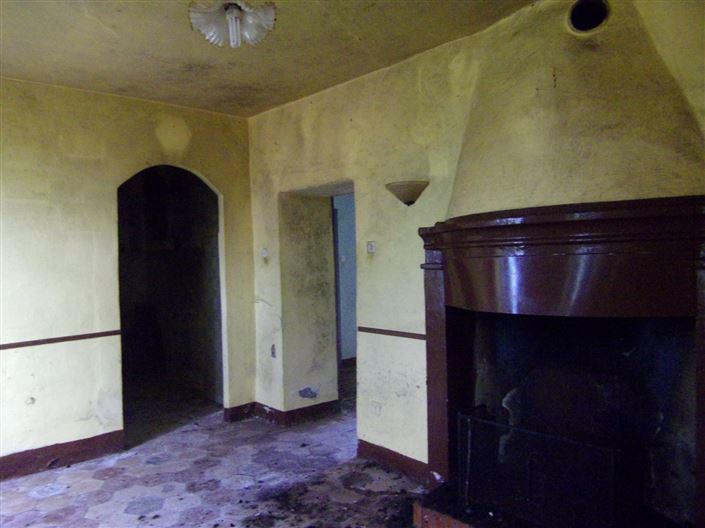 Image No.8-4 Bed House for sale