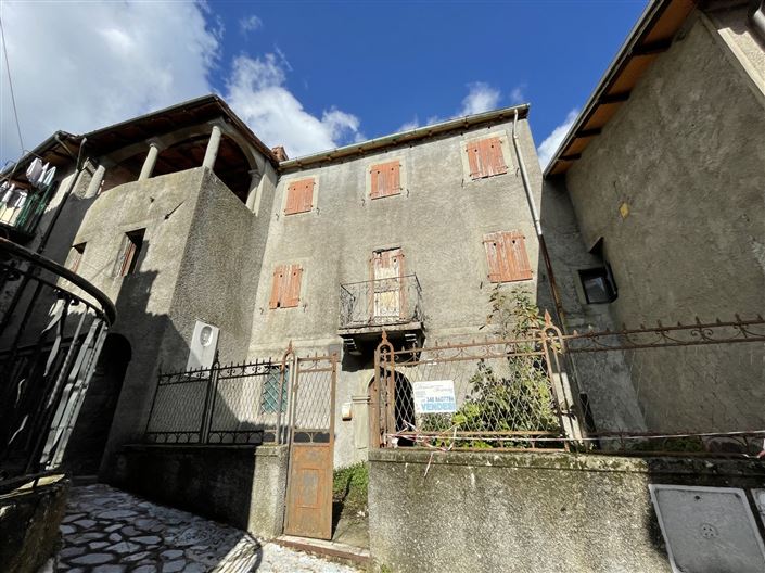 Image No.7-4 Bed House for sale