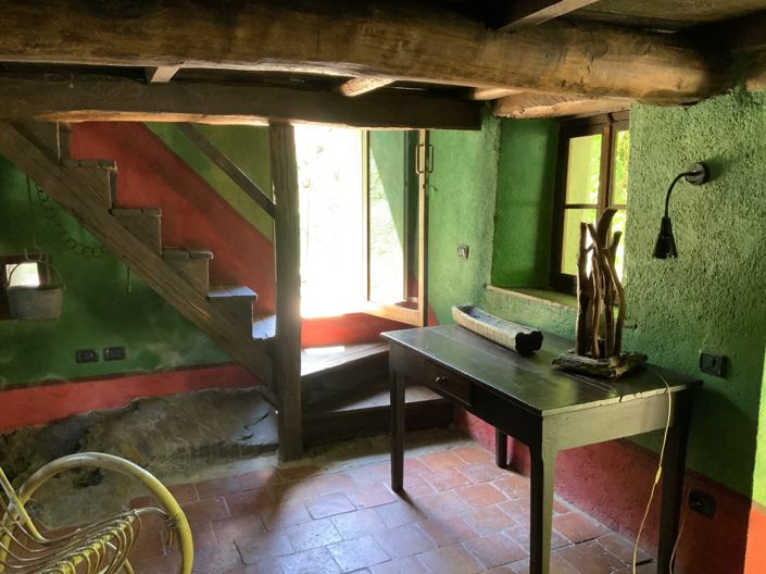 Image No.18-5 Bed Property for sale