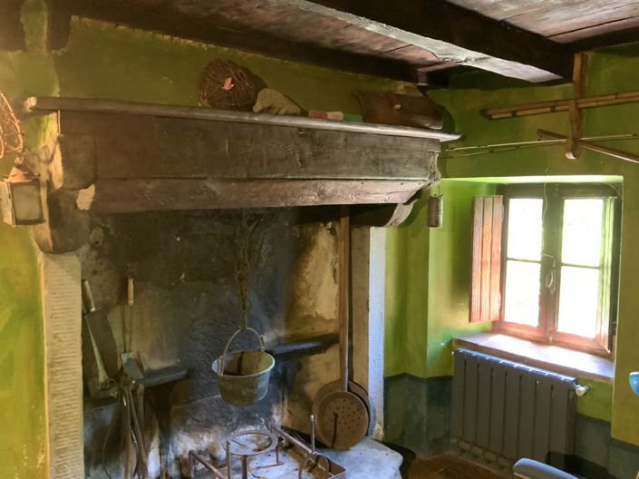 Image No.6-5 Bed Property for sale