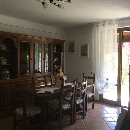 Image No.11-3 Bed Property for sale