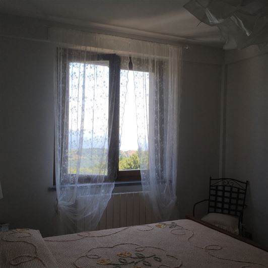 Image No.13-3 Bed Property for sale