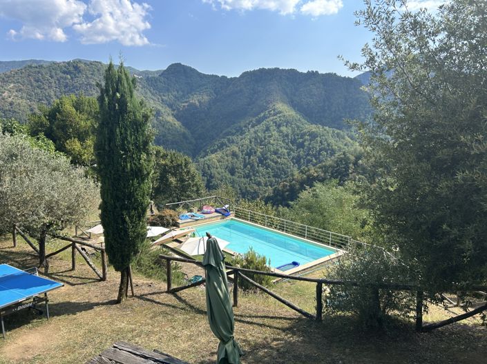 Image No.30-6 Bed Property for sale