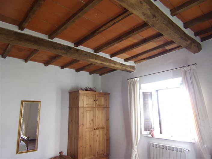 Image No.14-5 Bed Property for sale