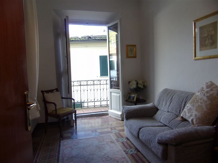 Image No.22-5 Bed Property for sale