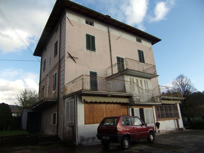 Image No.3-8 Bed Villa for sale