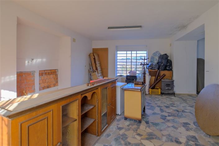 Image No.14-3 Bed Property for sale