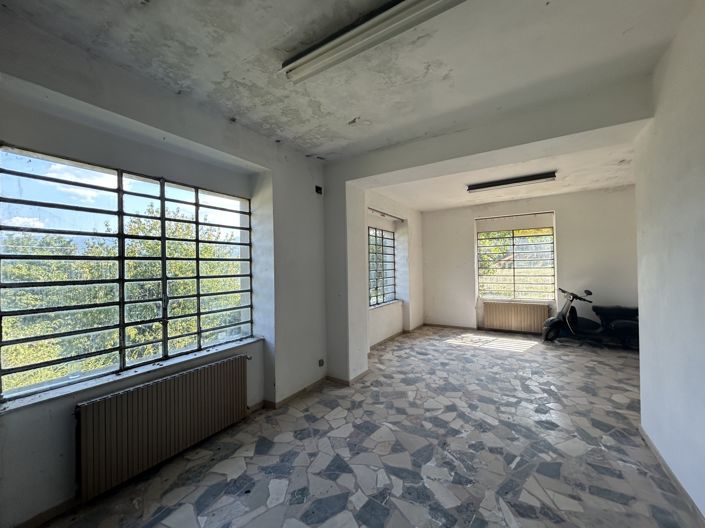 Image No.2-3 Bed Property for sale