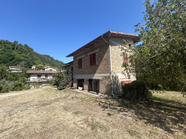 Image No.28-3 Bed Property for sale