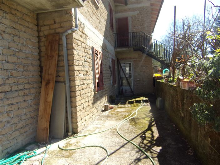 Image No.21-3 Bed Property for sale