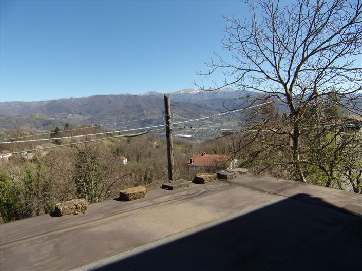 Image No.8-3 Bed Property for sale