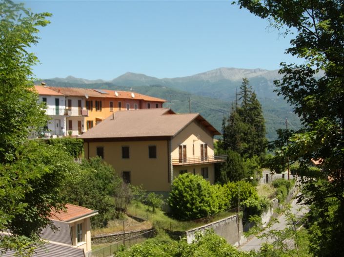 Image No.1-3 Bed Property for sale