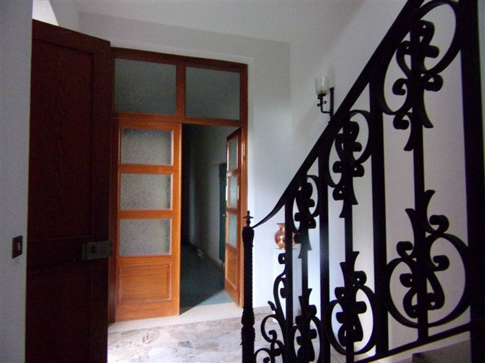 Image No.4-3 Bed Property for sale