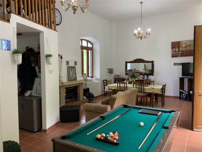 Image No.6-4 Bed Property for sale