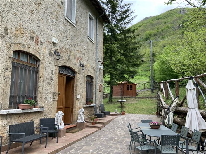 Image No.27-4 Bed Property for sale