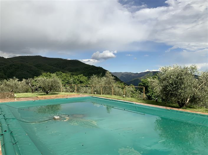 Image No.9-4 Bed Property for sale