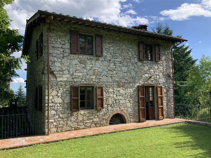 Image No.20-4 Bed Property for sale