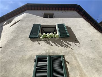 dfd97f0f-471e-4851-9915-ea733cc633ba