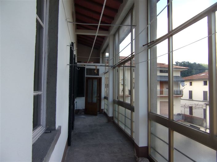 Image No.11-4 Bed Property for sale