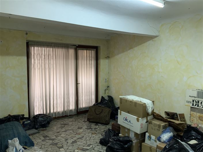 Image No.20-3 Bed Property for sale