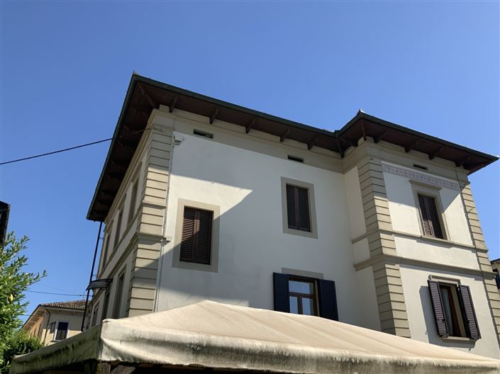 Image No.22-3 Bed Property for sale