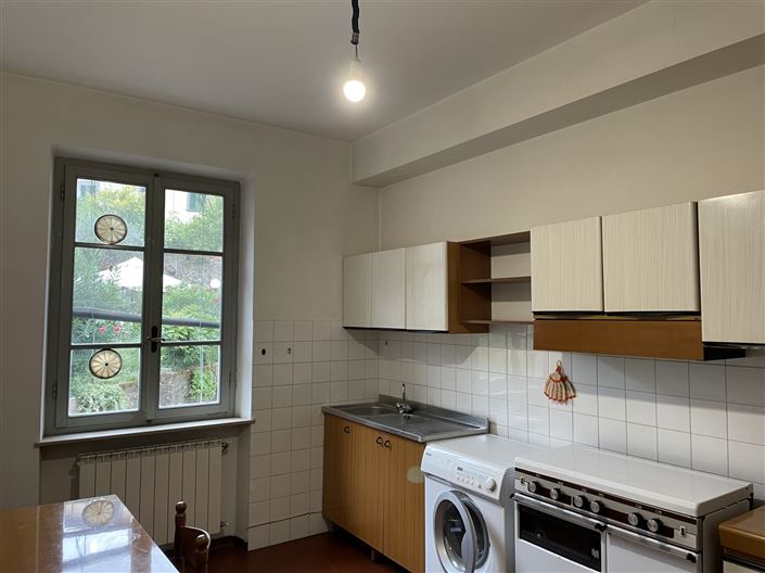 Image No.14-3 Bed Property for sale