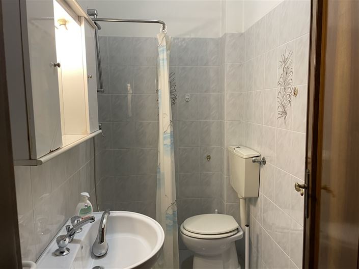 Image No.15-3 Bed Property for sale