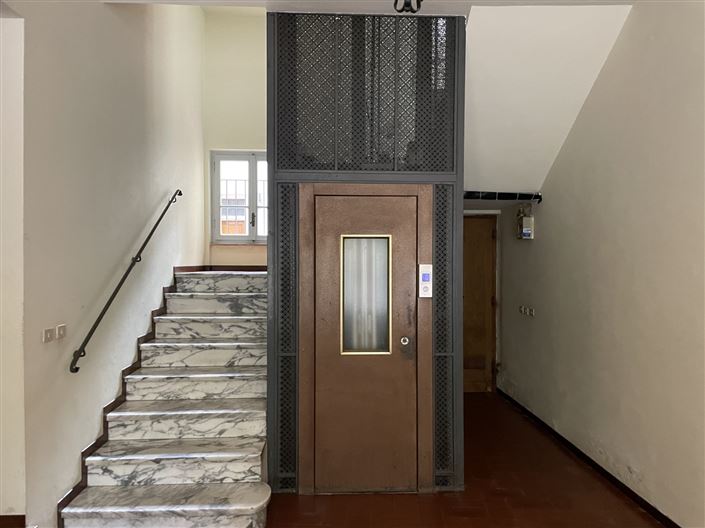 Image No.17-3 Bed Property for sale