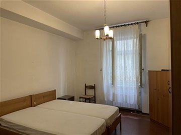 1c244888-e3e9-4103-bc4a-493ade2e3067