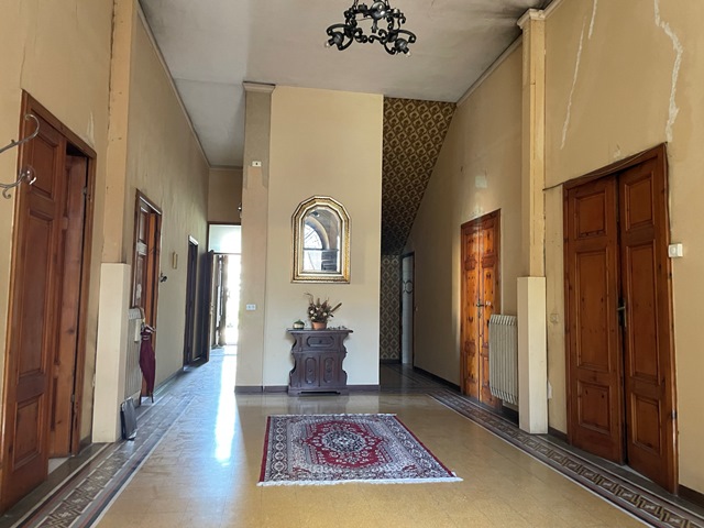 Image No.7-6 Bed Villa for sale